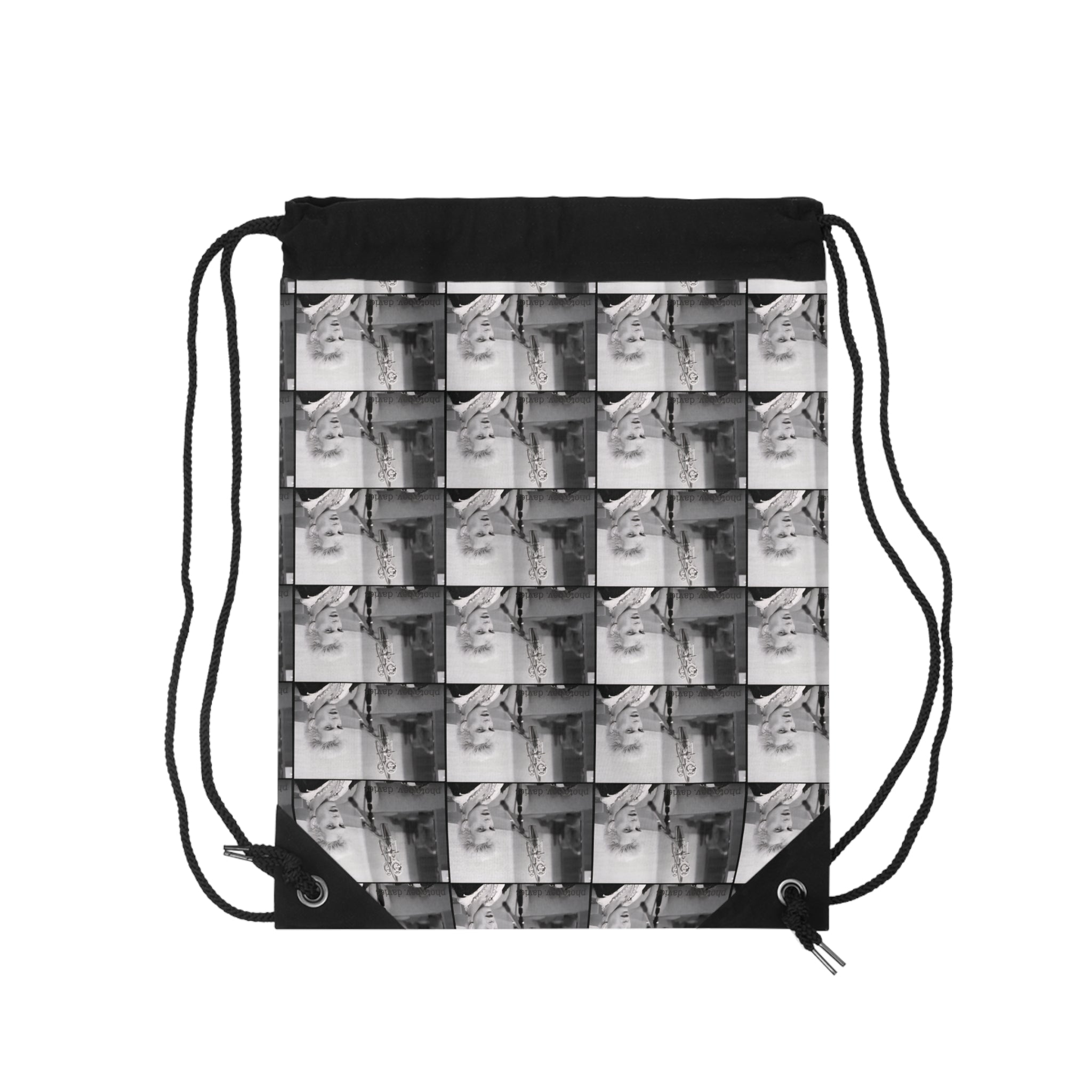 Vintage Film Noir Photo Pattern Drawstring Bag — Retro Black & White Gamers/Film Fans
